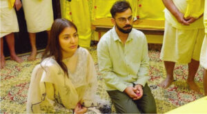 টেস্ট ক্রিকেটকে বিদায় জানিয়ে আনুশকাকে নিয়ে বৃন্দাবনে কোহলি