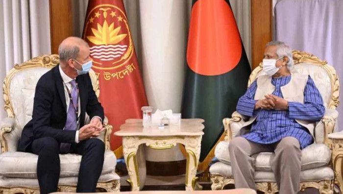 প্রধান উপদেষ্টার সঙ্গে বিশ্বব্যাংক ভাইস প্রেসিডেন্টের সৌজন্য সাক্ষাৎ