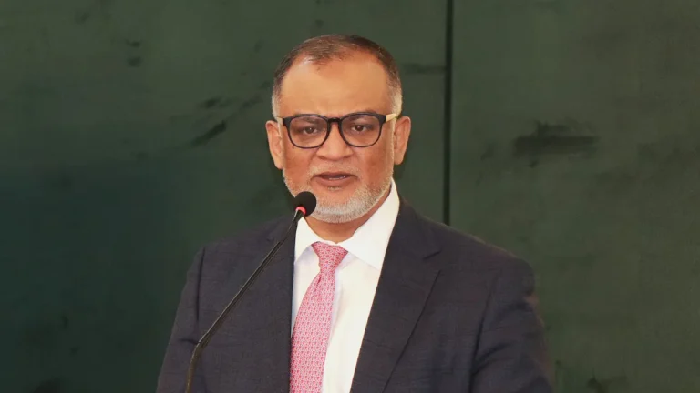 বাংলাদেশি পণ্যে যুক্তরাষ্ট্র যৌক্তিক শুল্ক নেবে: বাণিজ্য উপদেষ্টা