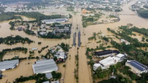 বন্যা ও ভূমিধসে শ্রীলঙ্কায় ৪০ জন নিহত, নিখোঁজ ২১ জন