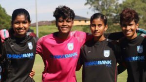 ঋতুপর্ণাদের ফিজিওর খোঁজে বাফুফে