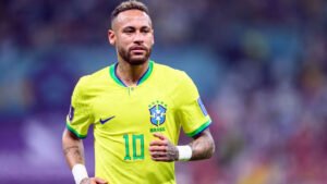ফুটবল থেকে অবসরের ইঙ্গিত দিলেন নেইমার