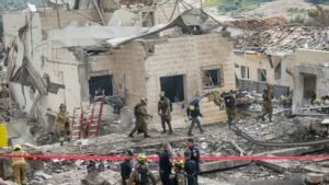 ইরানি ক্ষেপণাস্ত্র হামলায় ইসরায়েলে নিহত ৯ জন