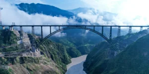 বিশ্বের সর্বোচ্চ উচ্চতার আকাশছোঁয়া চেনাব রেলসেতু