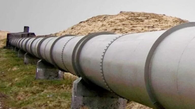 ভারত থেকে পাইপলাইনে ৭ হাজার টন ডিজেল আমদানি শুরু