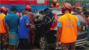 রাজধানীতে পৃথক সড়ক দুর্ঘটনায় বাবা-মেয়েসহ নিহত ৪ জন