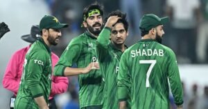 ৫০ লাখ রুপি জরিমানা পাকিস্তানের ক্রিকেটারদের