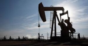 আন্তর্জাতিক বাজারে তেলের দাম আবারও ঊর্ধ্বমুখী