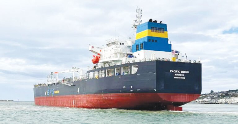 চট্টগ্রাম বন্দরে ১.৬৯ লাখ টন জ্বালানি নিয়ে পৌঁছেছে ৫টি জাহাজ