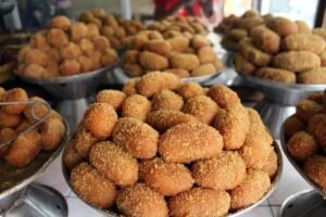 বাঙালির মিষ্টিবিলাস: ঐতিহ্যের অপূর্ব আখ্যান