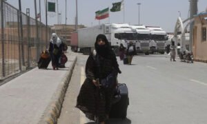 বাণিজ্য সম্প্রসারণে ইরানকে ট্রানজিট সুবিধা দিল পাকিস্তান