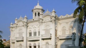 রোজ গার্ডেন ক্রয়ে ৩৩২ কোটি টাকার ক্ষতি রাষ্ট্রের