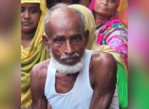 ৩৮ বছর পর জন্মভিটায় ফিরলেন নিখোঁজ জবেদ আলী, আবেগঘন মিলনে কাঁদল পরিবার
