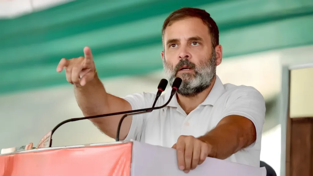 গ্রেপ্তারের পর সরকারের কাছে পাঁচ দফা দাবি জানালেন রাহুল গান্ধী