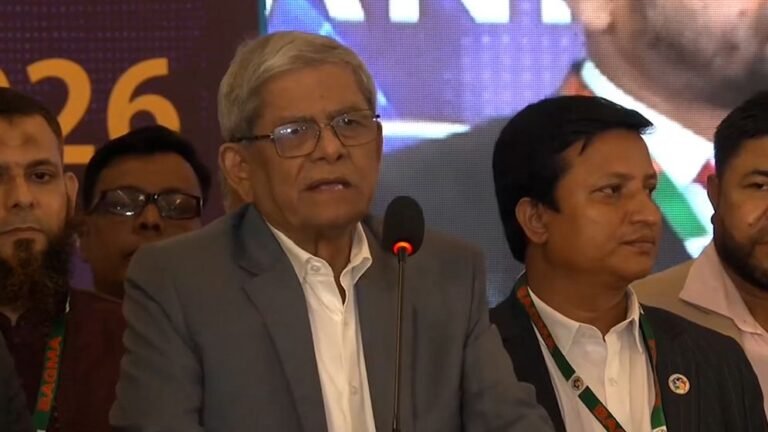 পোশাক খাতের সমস্যা সমাধানে সরকার আন্তরিক: মির্জা ফখরুল
