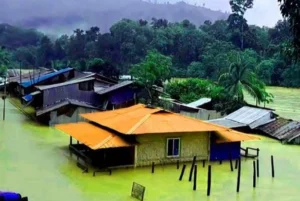 রাঙামাটিতে বন্যা পরিস্থিতির অবনতি, পানিবন্দি হাজারো মানুষ
