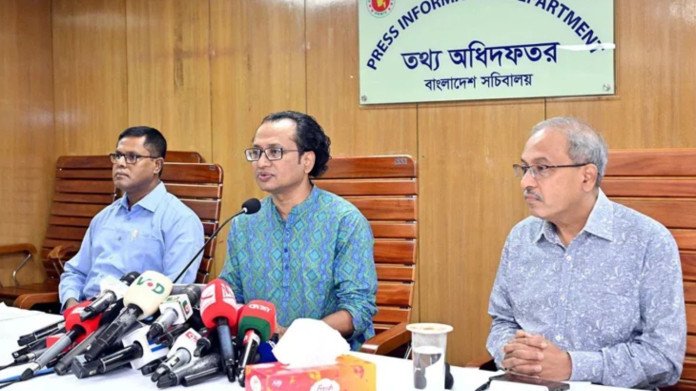 রেকর্ড ২৩ লাখ ৯৬ হাজার টন খাদ্যশস্য মজুত রয়েছে দেশে: তথ্য উপদেষ্টা