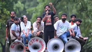 শিক্ষামন্ত্রীর পদত্যাগে থামছে না আন্দোলন, আরও দুই দাবি মানার আলটিমেটাম ককরোচ জনতা পার্টির